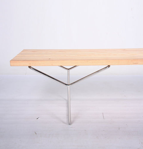 Milanie Bench